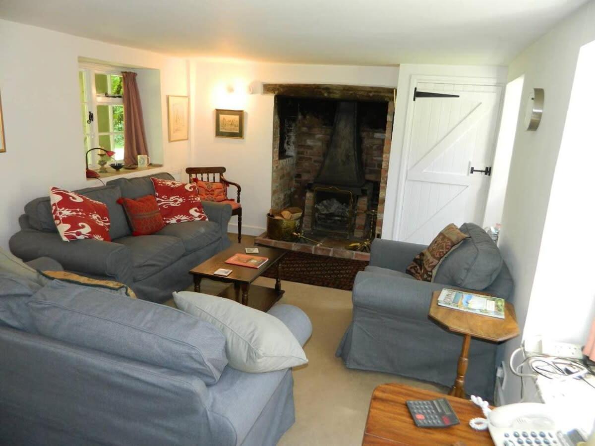 River Cottage A Country Retreat In Wooded Gardens East Stoke  Buitenkant foto